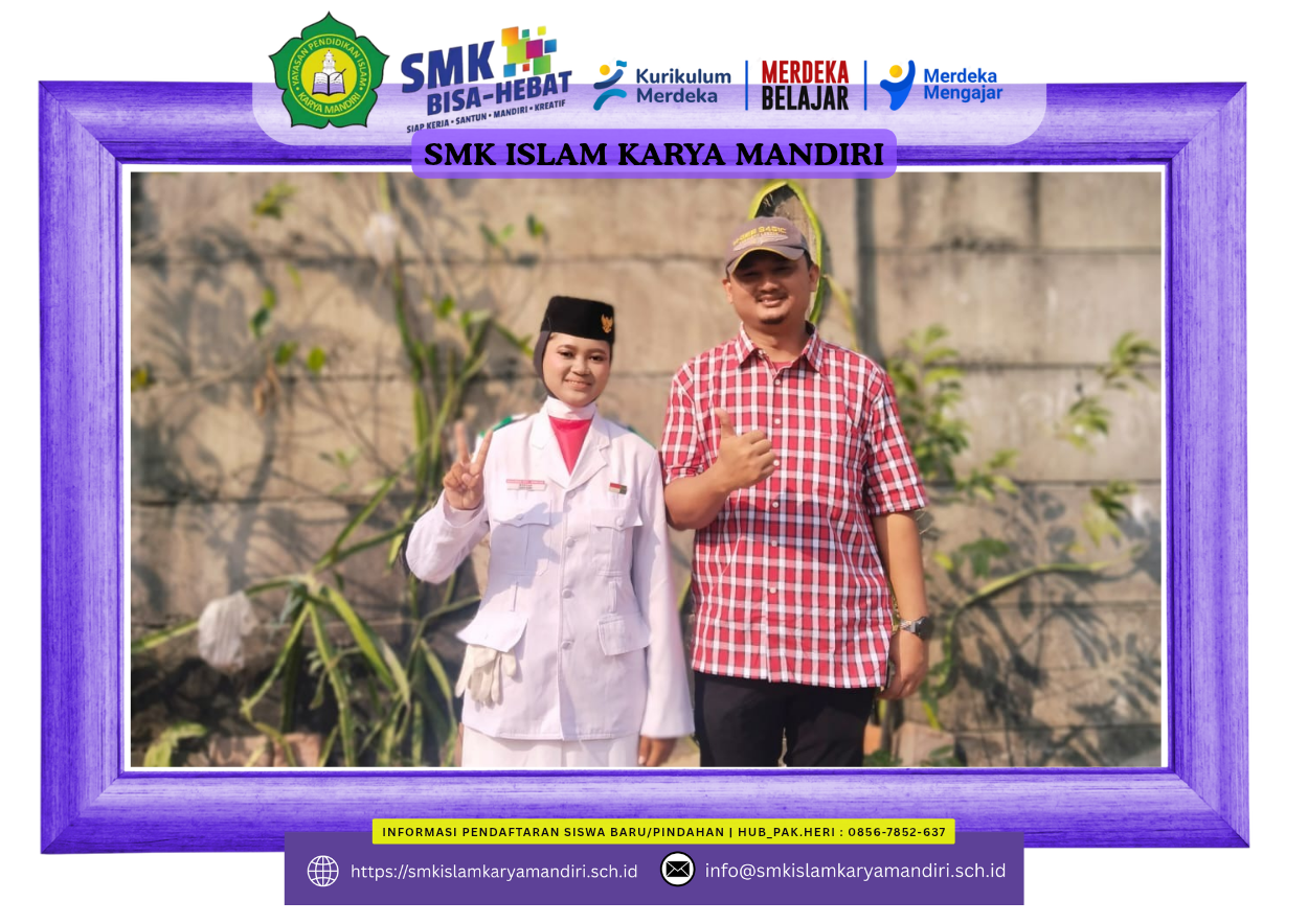 Satu kehormatan Siswa SMK ISLAM KARYA MANDIRI Mewakili sekolah Mengibarkan Bendera Sang Merah Putih di Kecamatan